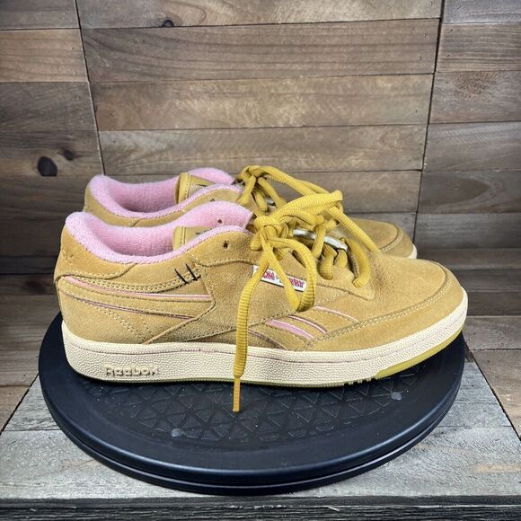 Reebok X Warner Bros. Club C Women’s Sz 6.5 Revenge Mu Tom & Jerry FW4641 - Picture 1 of 10